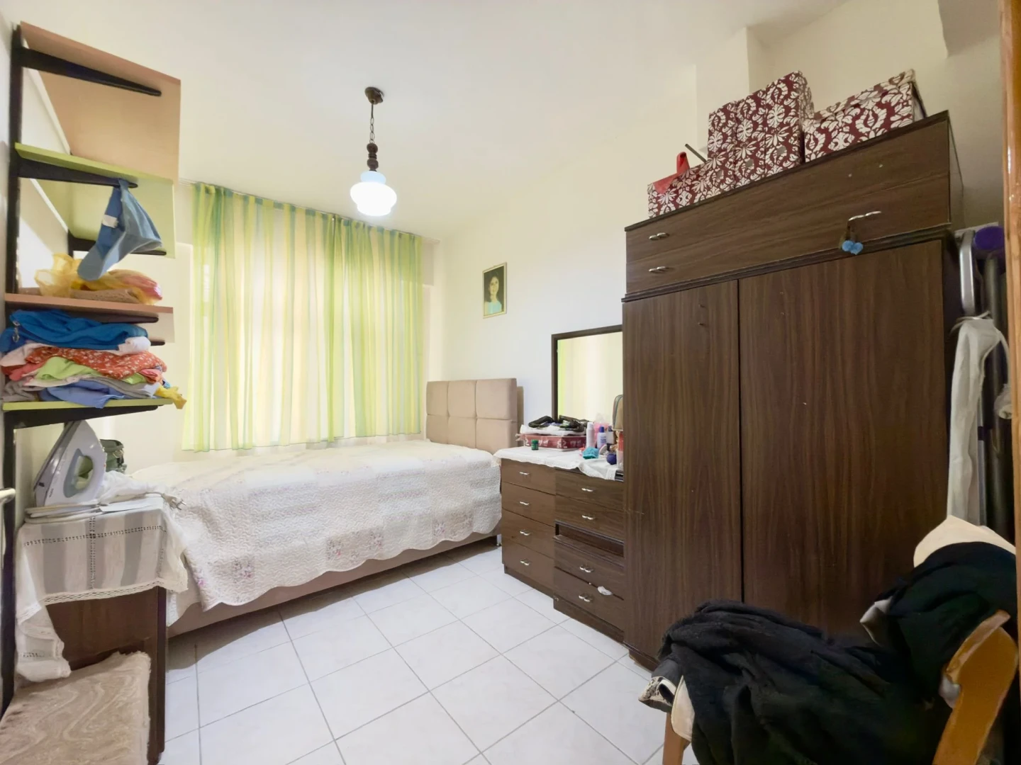 YÜKSELDEN ALTINKUMDA ULTRA GENİŞ ÇİFT BALKONLU DÜZ AYAK 2+1DAİRE