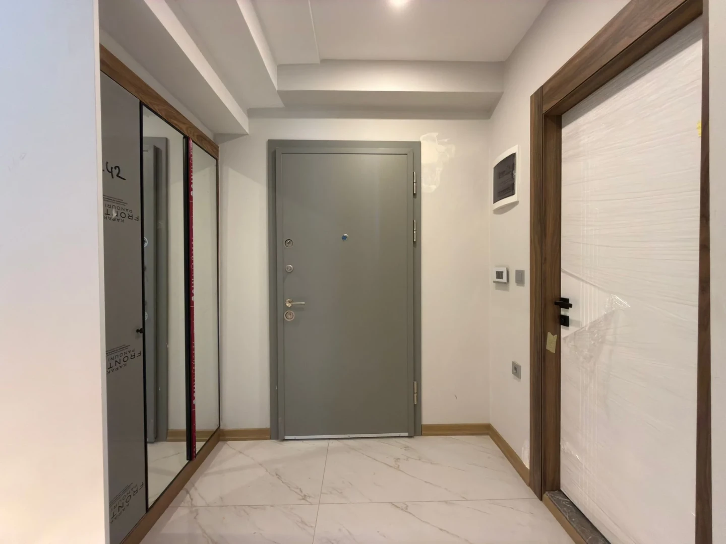 YÜKSELDEN ÇAMLIBELDE KÖRFEZ MANZARALI SATILIK TERASLI 1+1 DUBLEX