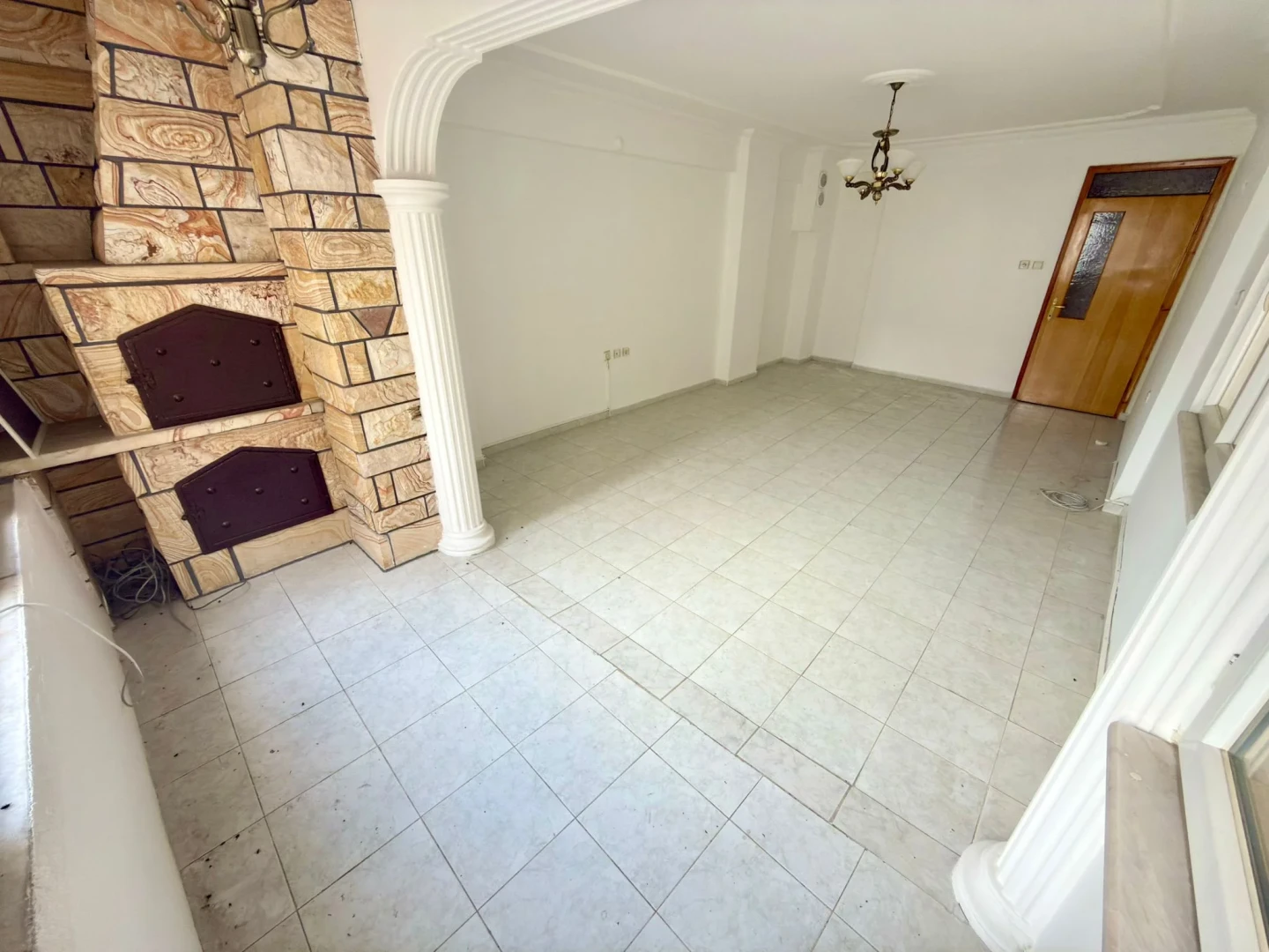YÜKSELDEN MERKEZDE FIRSAT AYRI MUTFAK ARAKAT SATILIK 2+1 DAİRE