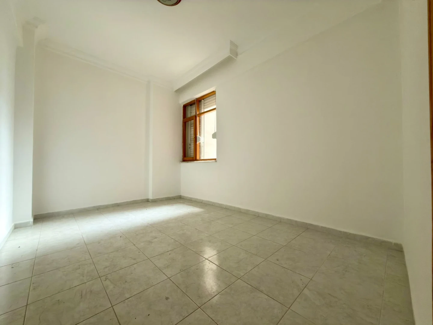 YÜKSELDEN MERKEZDE FIRSAT AYRI MUTFAK ARAKAT SATILIK 2+1 DAİRE