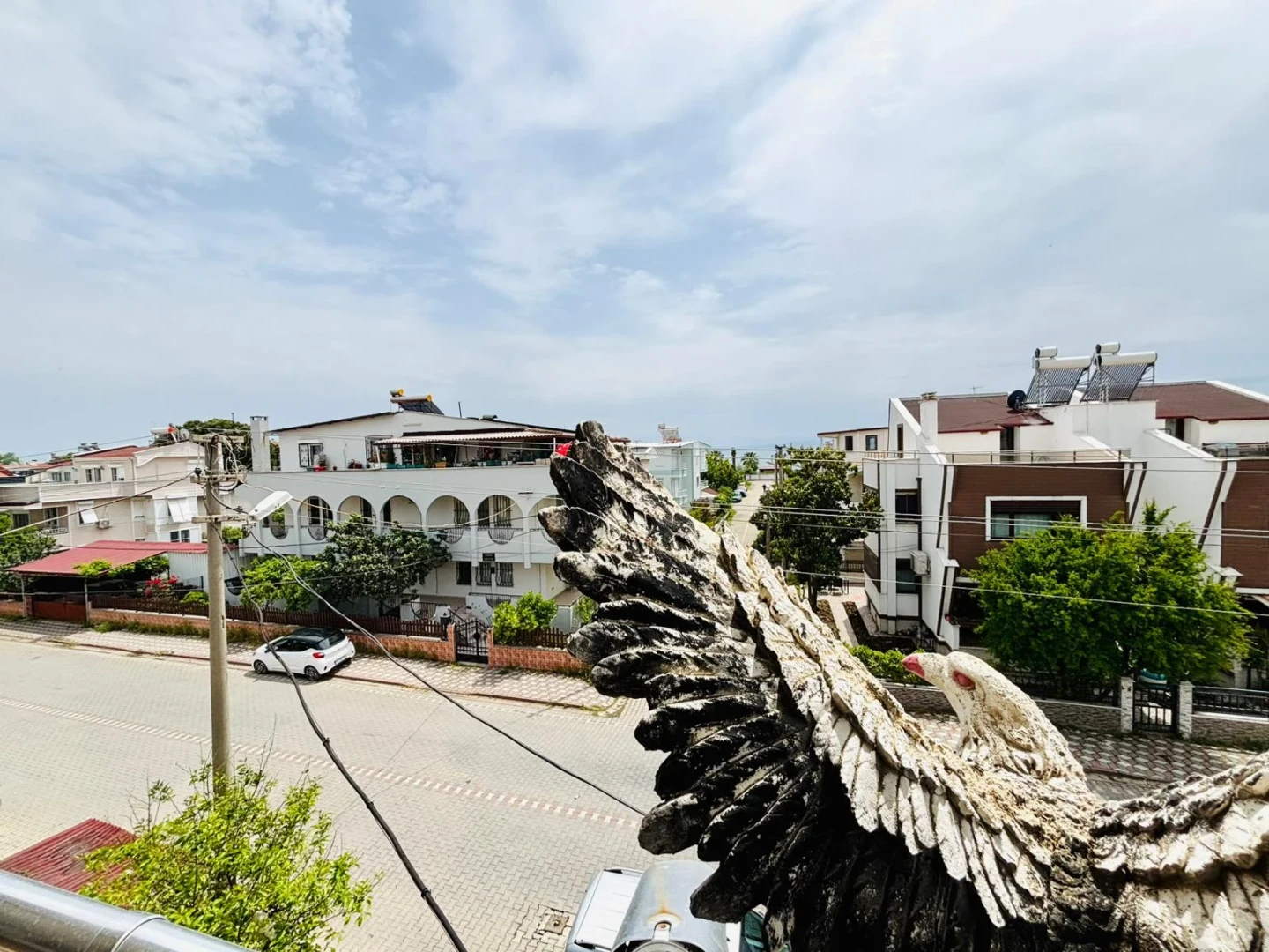 TEK YETKİ YÜKSELDEN YENİ MAHALLEDE FULL DENİZ MANZARA 3+1 DAİRE