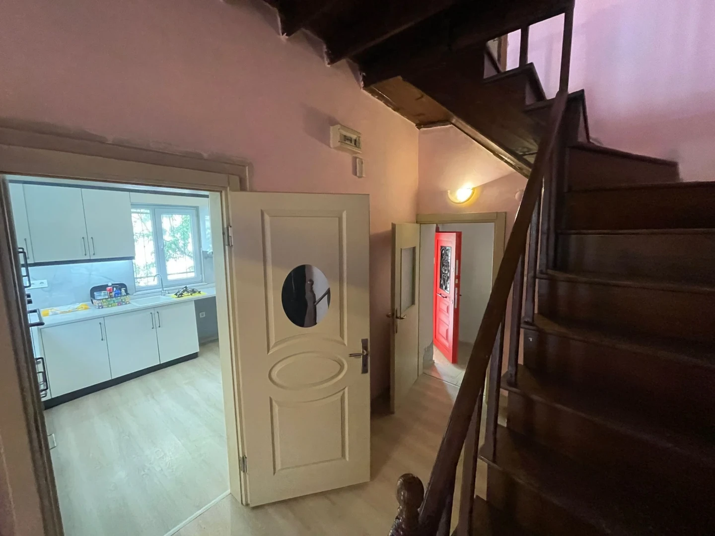 YÜKSEL'DEN EDREMİT MERKEZ'DE 3+1 KAPALI MUTFAKLI MÜSTAKİL DAİRE