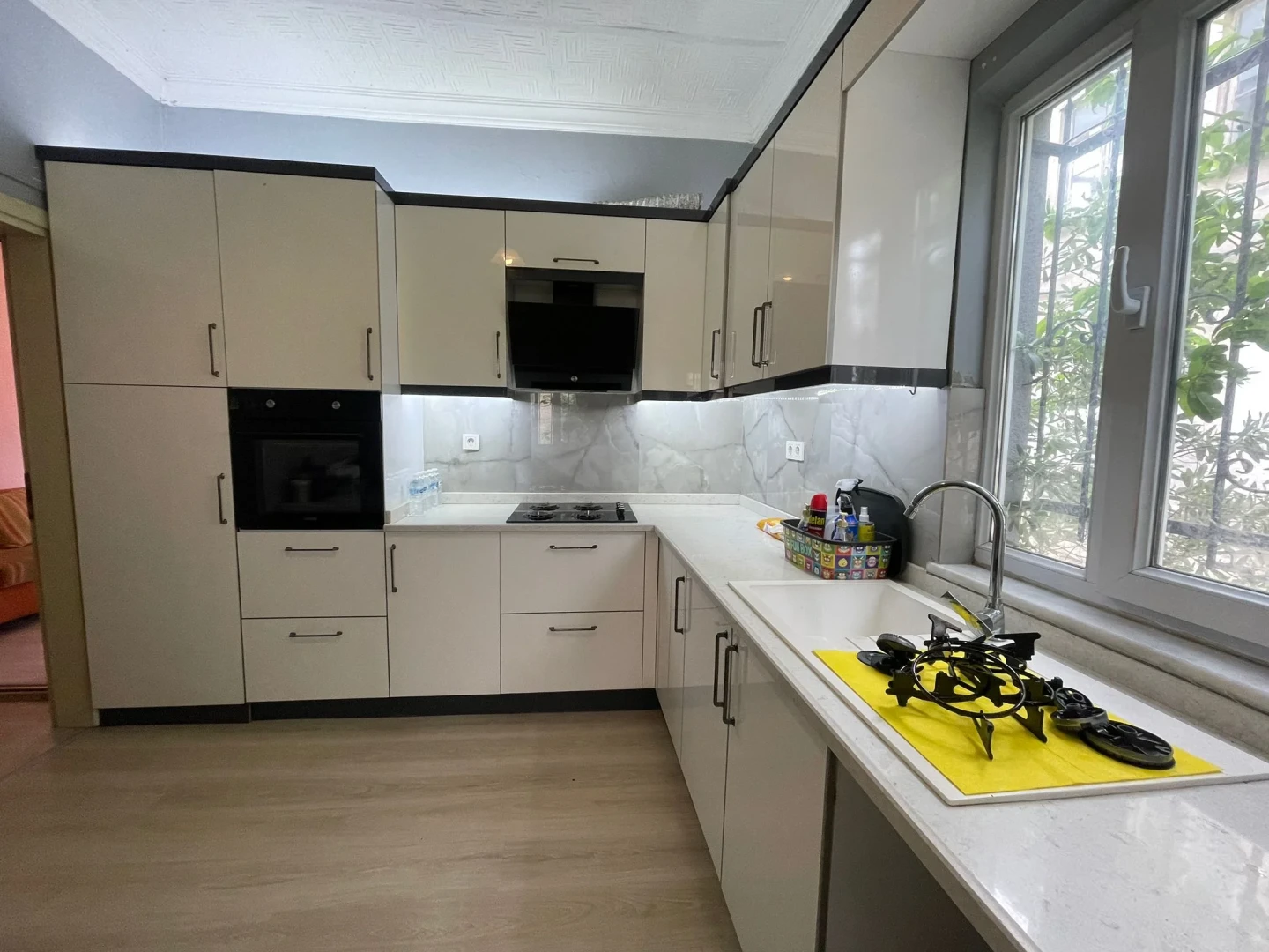 YÜKSEL'DEN EDREMİT MERKEZ'DE 3+1 KAPALI MUTFAKLI MÜSTAKİL DAİRE