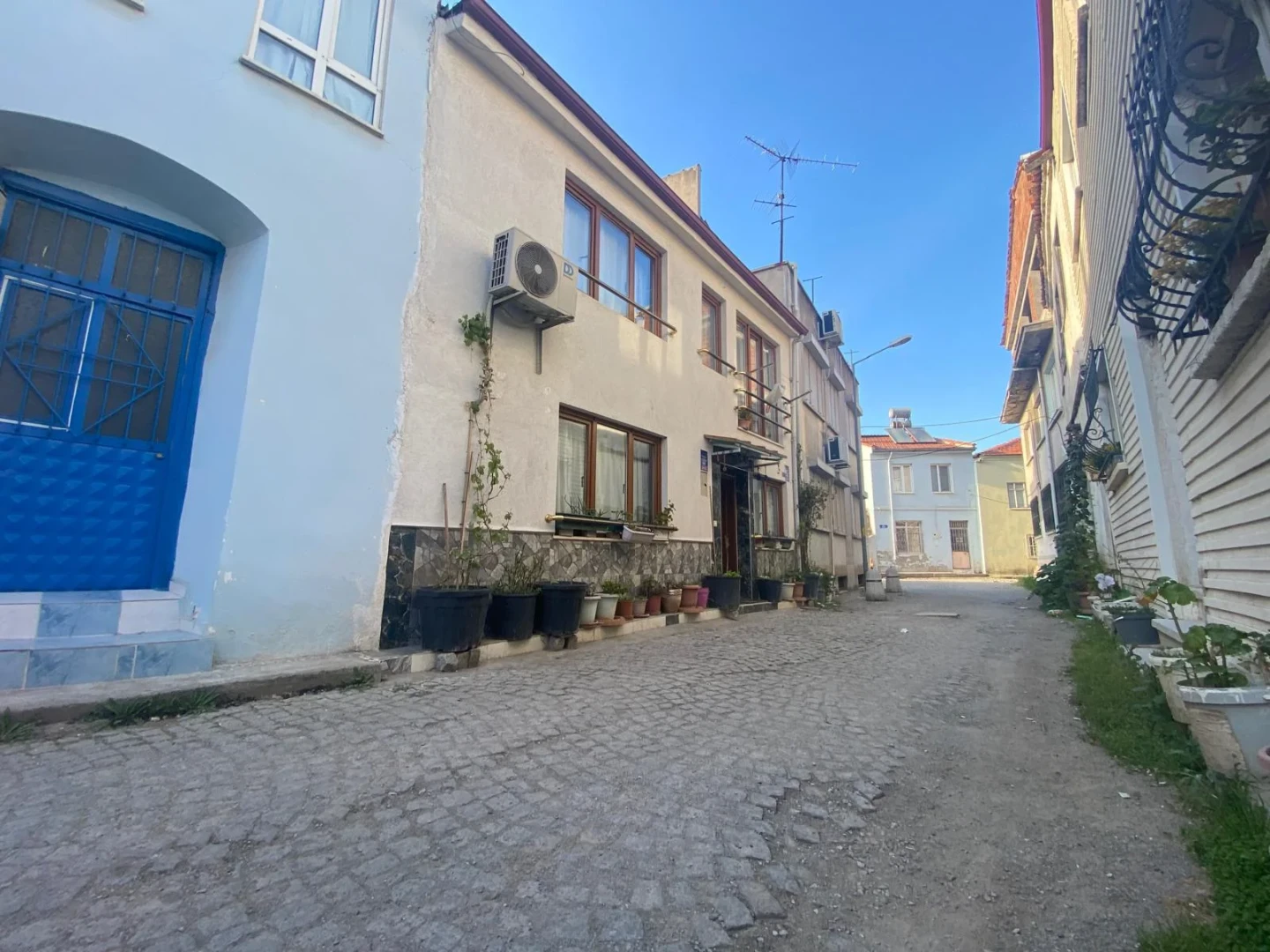 YÜKSEL'DEN EDREMİT MERKEZ'DE 3+1 KAPALI MUTFAKLI MÜSTAKİL DAİRE