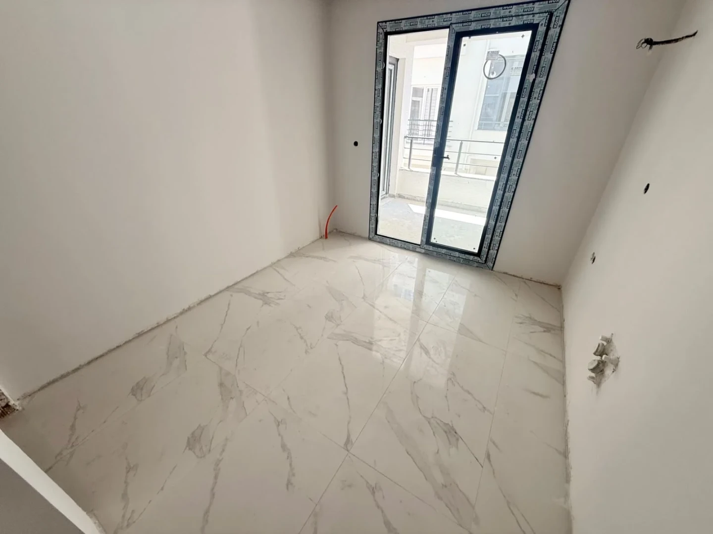 YÜKSEL'DEN EDREMİT'TE 1 AYA TESLİM ÖN CEPHE 2+1 LÜX DAİRE