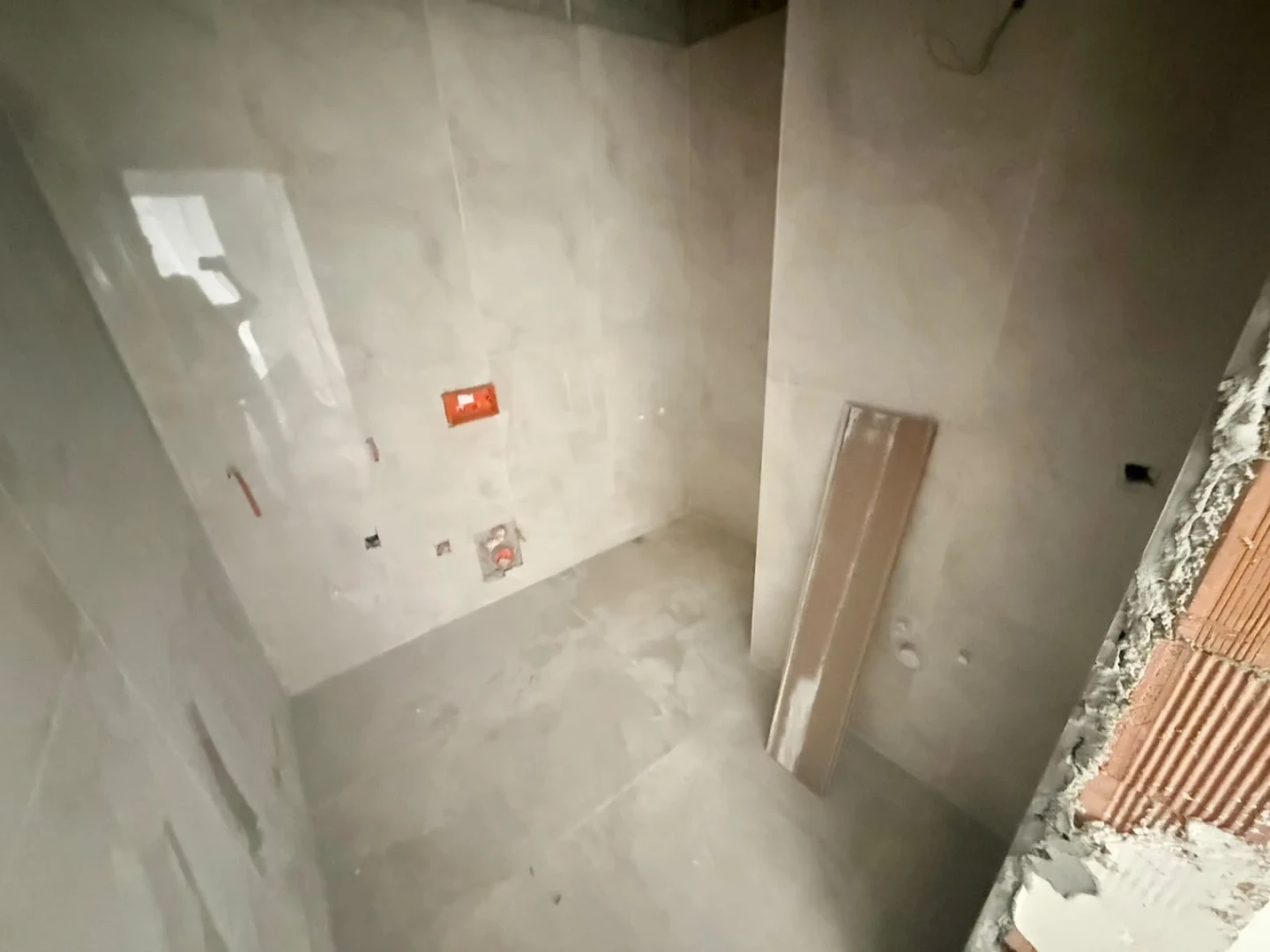 YÜKSEL'DEN EDREMİT'TE 1 AYA TESLİM DOĞALGAZLI 1+1 LÜX SATILK DAİRE