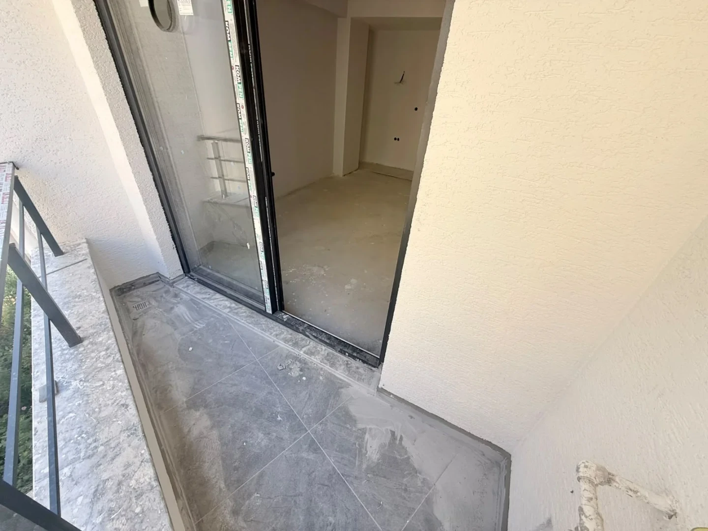 YÜKSEL'DEN EDREMİT'TE 1 AYA TESLİM DOĞALGAZLI 1+1 LÜX SATILK DAİRE