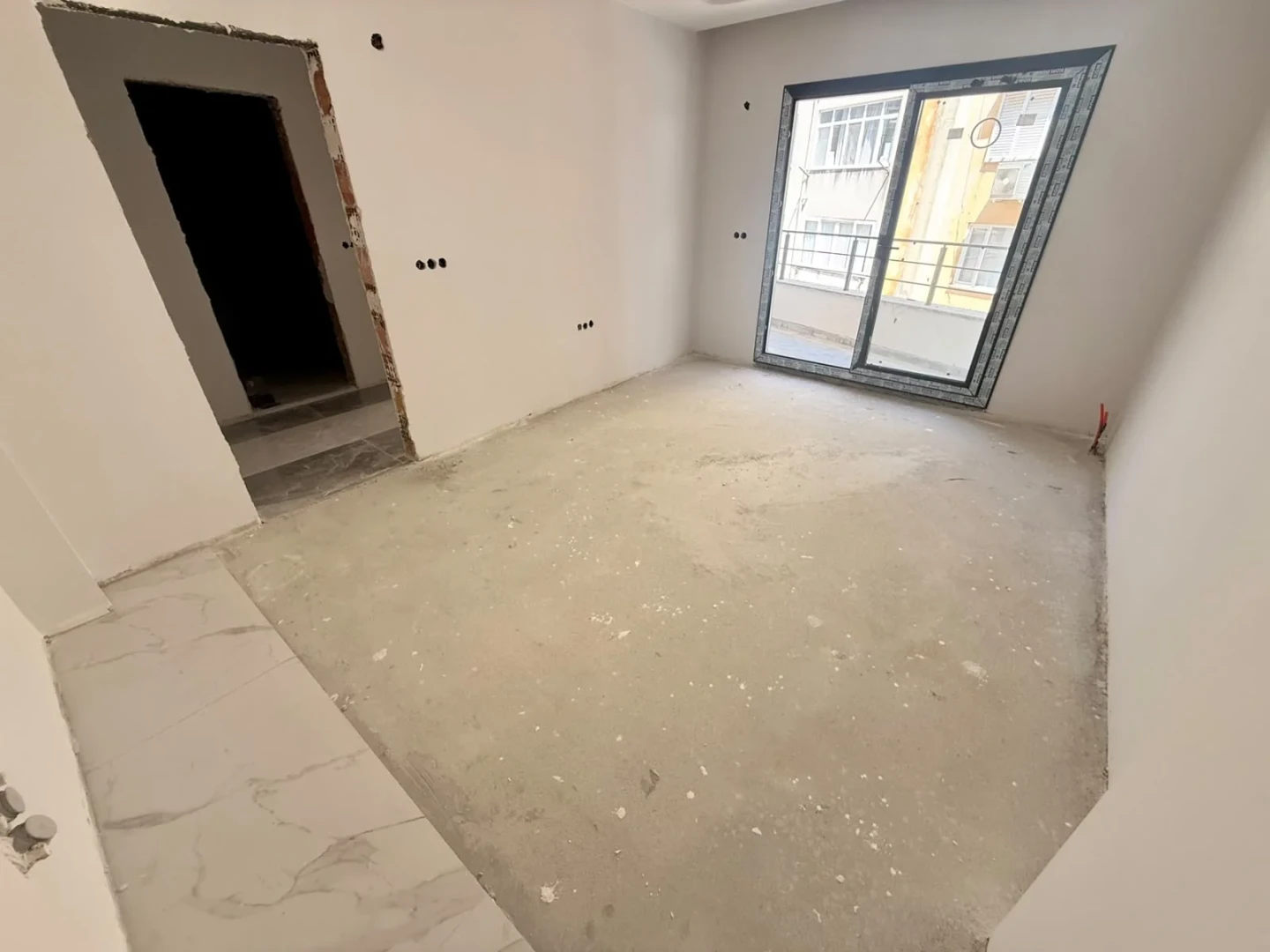 YÜKSEL'DEN EDREMİT'TE 1 AYA TESLİM DOĞALGAZLI 1+1 LÜX SATILK DAİRE