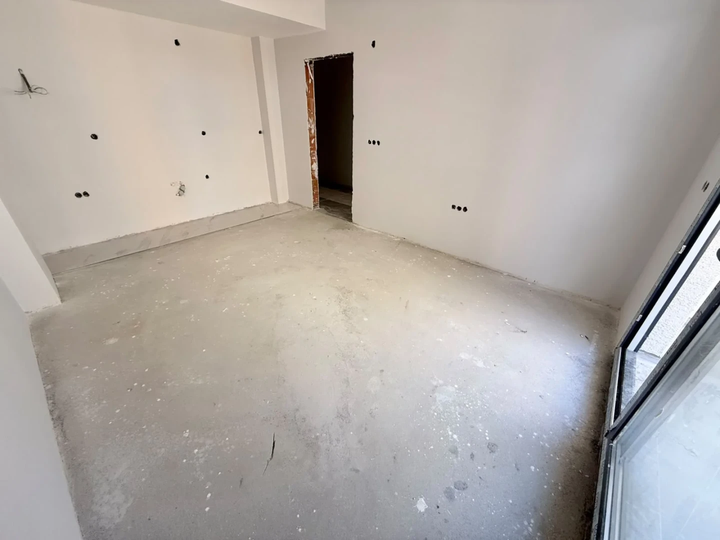 YÜKSEL'DEN EDREMİT'TE 1 AYA TESLİM DOĞALGAZLI 1+1 LÜX SATILK DAİRE