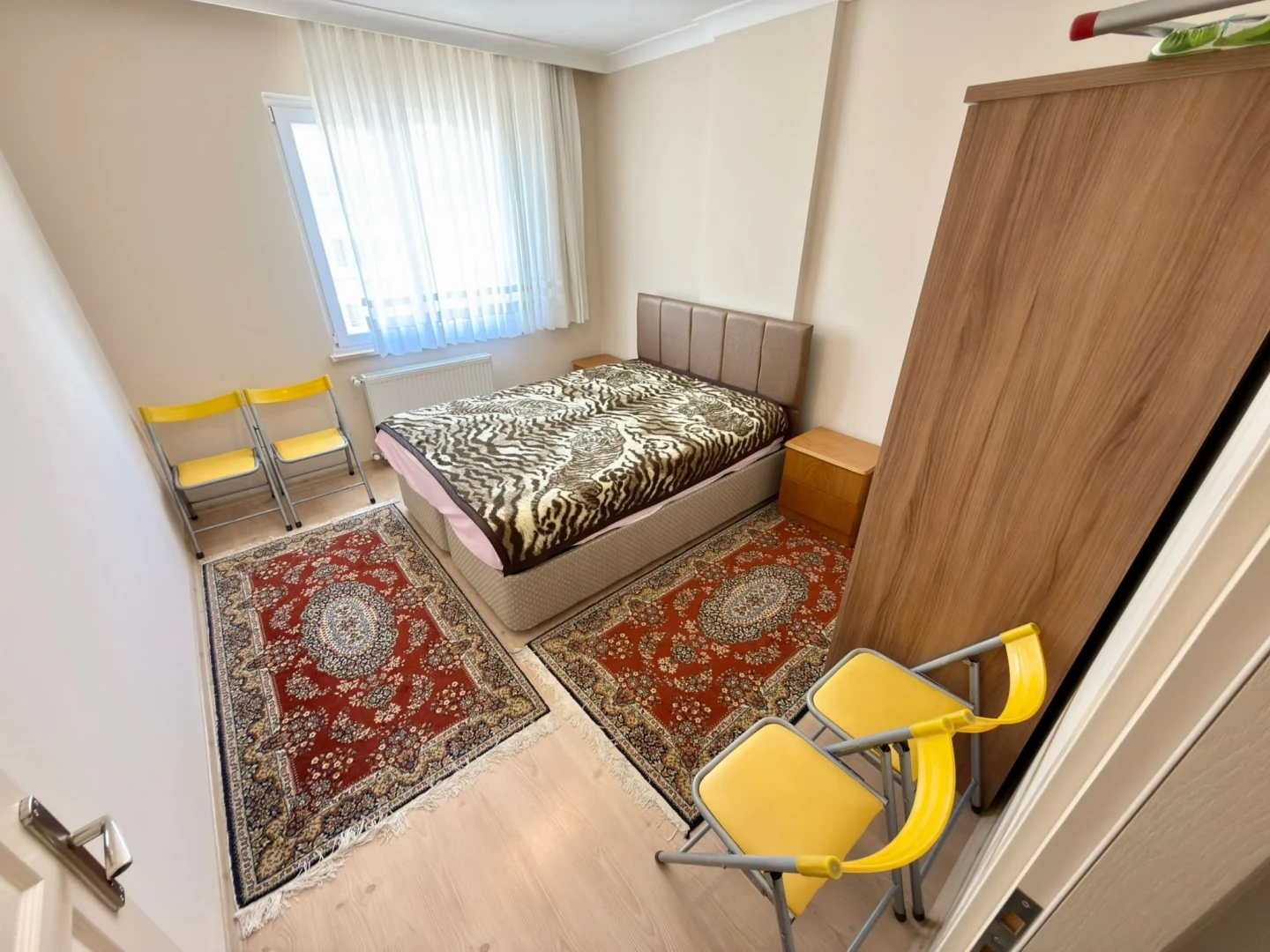YÜKSELDEN AKÇAYDAN FULL ÖN CEPHE DOĞALGAZLI AYRI MUTFAK 2+1DAİRE