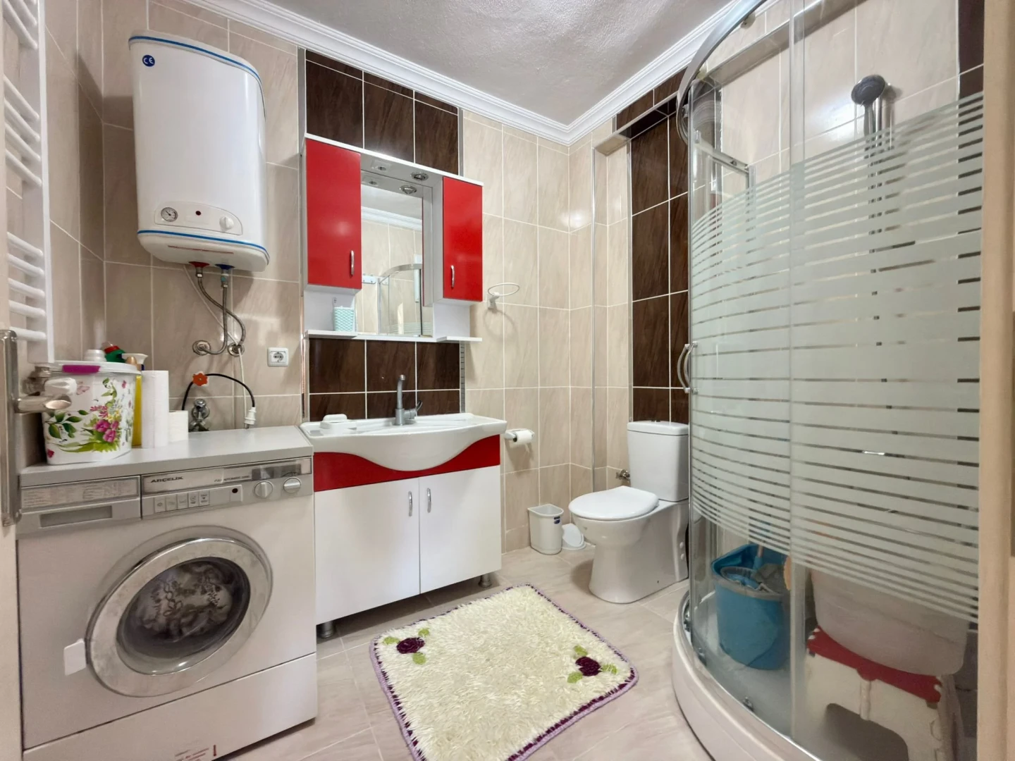YÜKSELDEN AKÇAYDAN FULL ÖN CEPHE DOĞALGAZLI AYRI MUTFAK 2+1DAİRE