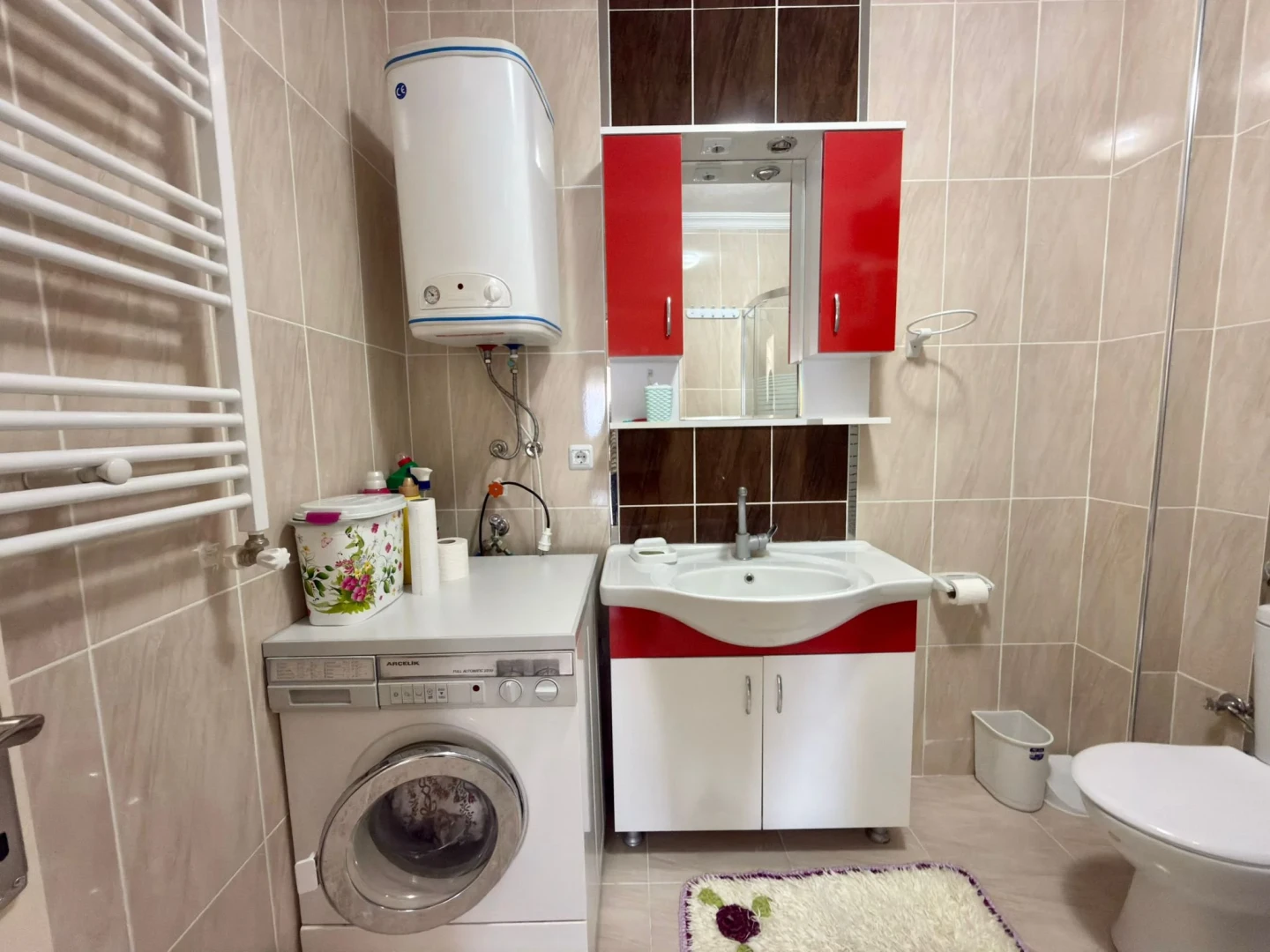 YÜKSELDEN AKÇAYDAN FULL ÖN CEPHE DOĞALGAZLI AYRI MUTFAK 2+1DAİRE
