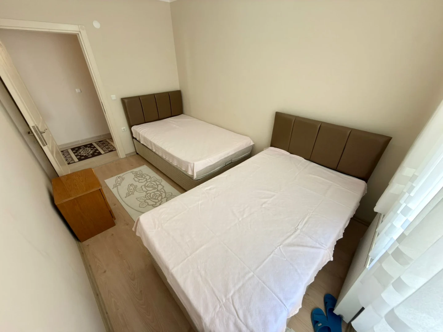 YÜKSELDEN AKÇAYDAN FULL ÖN CEPHE DOĞALGAZLI AYRI MUTFAK 2+1DAİRE