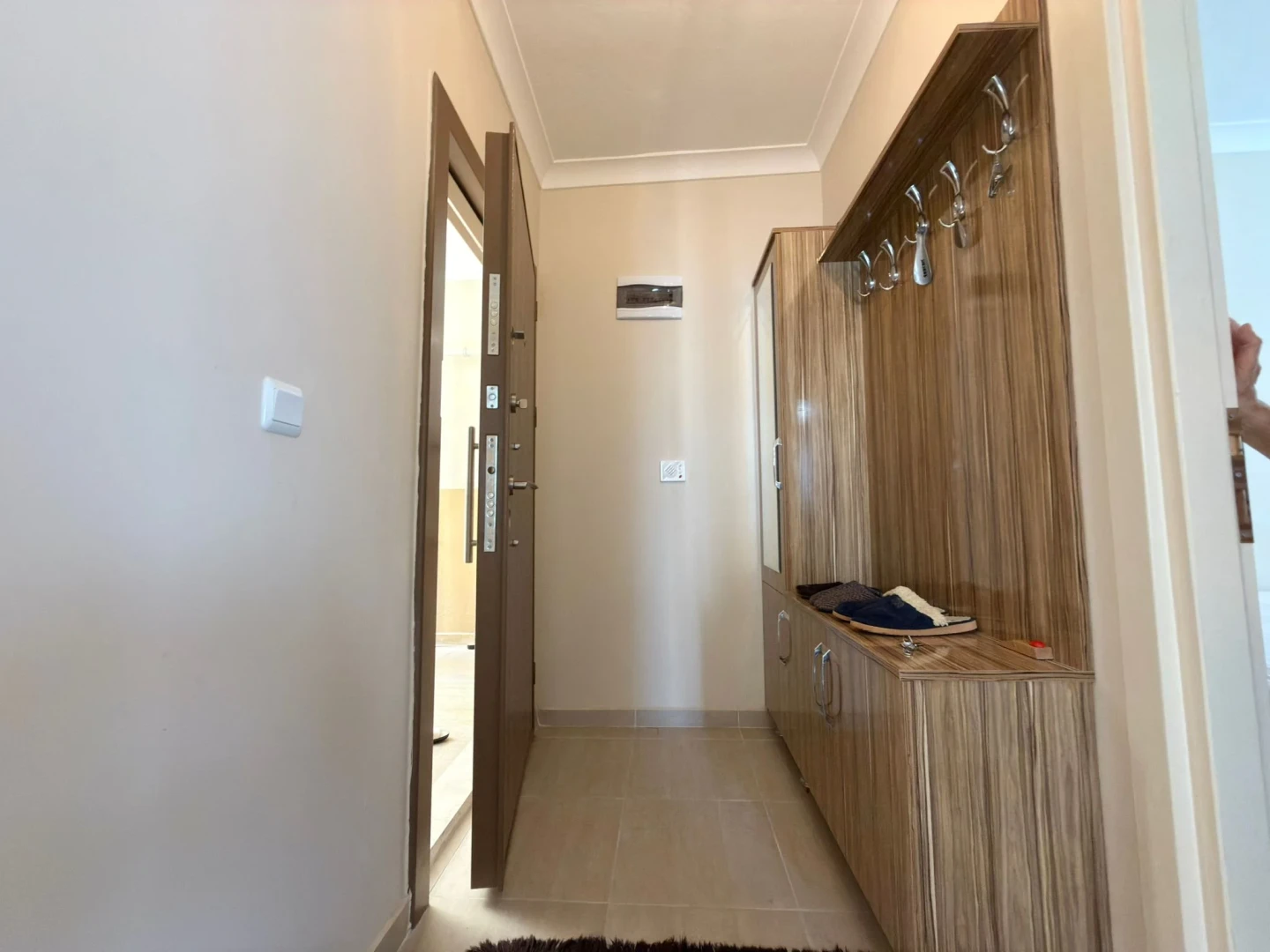 YÜKSELDEN AKÇAYDAN FULL ÖN CEPHE DOĞALGAZLI AYRI MUTFAK 2+1DAİRE