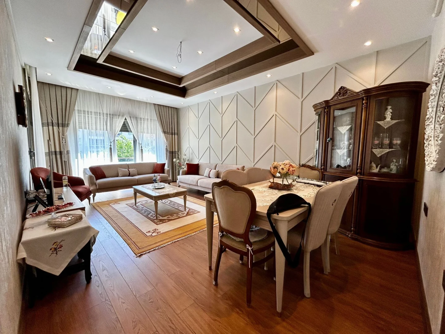 YÜKSEL'DEN SOĞANYEMEZ'DE YERDEN ISITMALI PRESTİJLİ 3+1 LÜX DAİRE