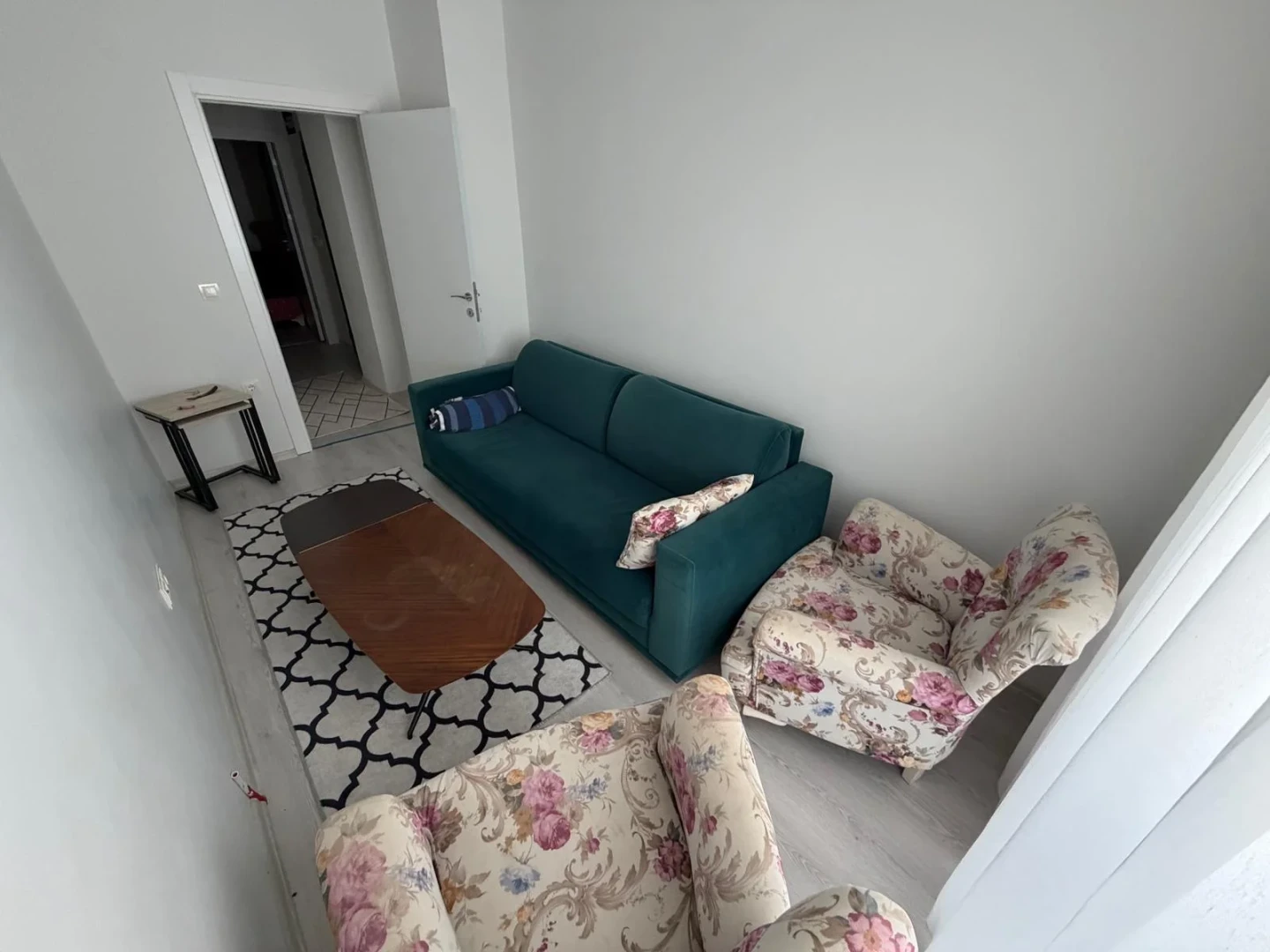 YÜKSEL'DEN SIFIR BİNADA EŞYALI 1+1 KAPALI MUTFAKLI DOĞALGAZLI SATILIK DAİRE