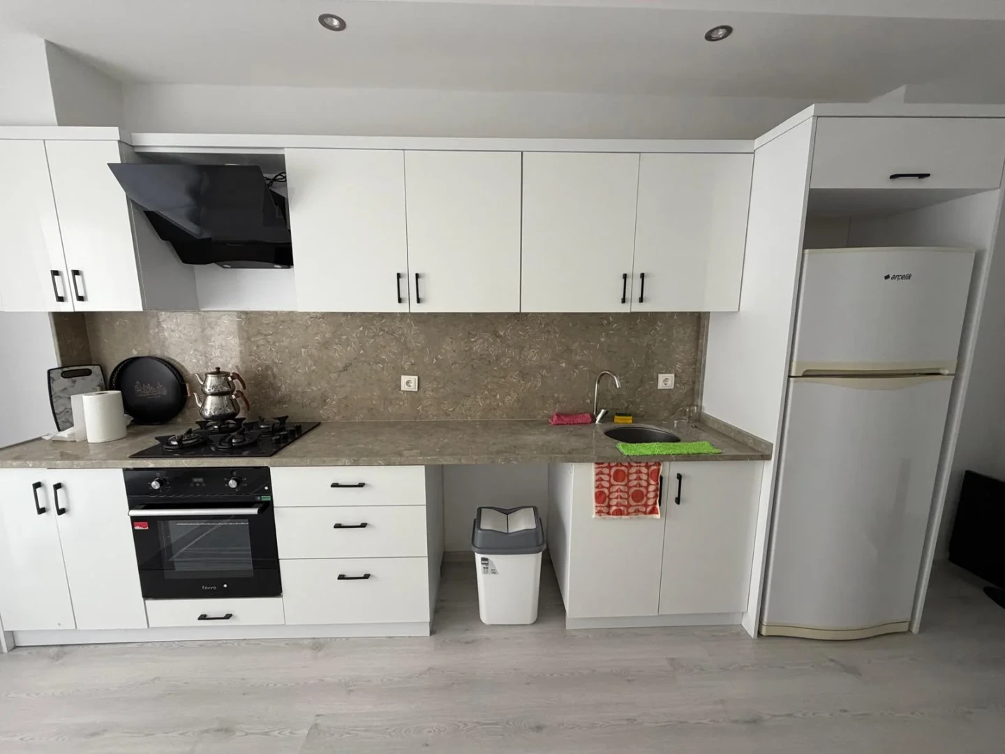 YÜKSEL'DEN SIFIR BİNADA EŞYALI 1+1 KAPALI MUTFAKLI DOĞALGAZLI SATILIK DAİRE