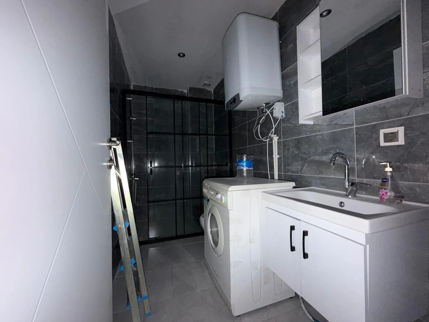 YÜKSEL'DEN SIFIR BİNADA EŞYALI 1+1 KAPALI MUTFAKLI DOĞALGAZLI SATILIK DAİRE