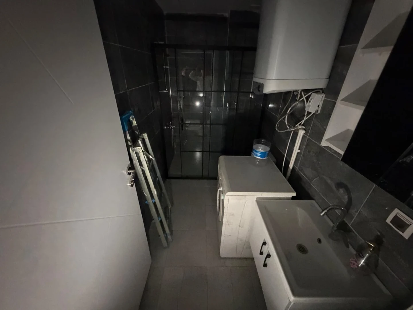 YÜKSEL'DEN SIFIR BİNADA EŞYALI 1+1 KAPALI MUTFAKLI DOĞALGAZLI SATILIK DAİRE