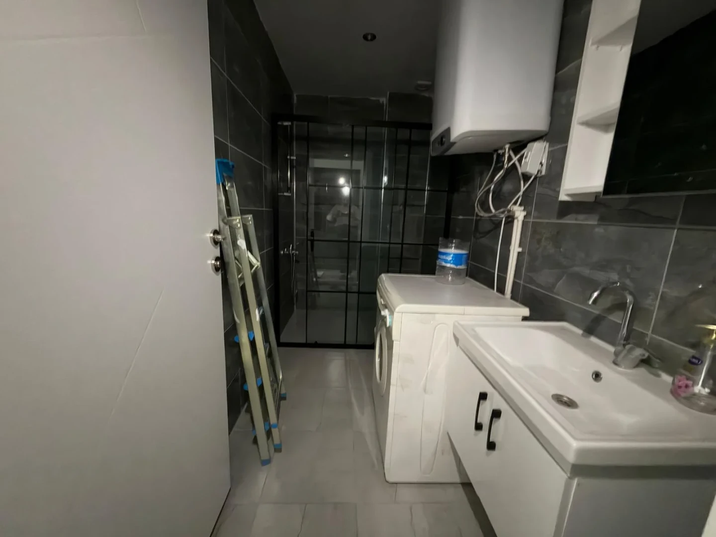 YÜKSEL'DEN SIFIR BİNADA EŞYALI 1+1 KAPALI MUTFAKLI DOĞALGAZLI SATILIK DAİRE