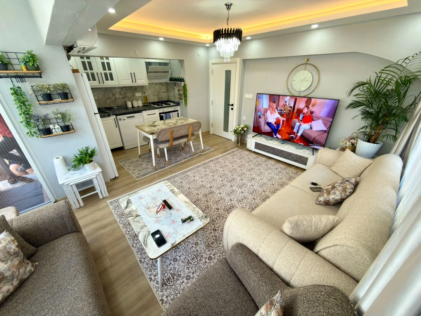 YÜKSELDEN YETKİLİ AKÇAYDA MÜSTAKİL BAHÇELİ DENİZE 300M LÜKS 2+1