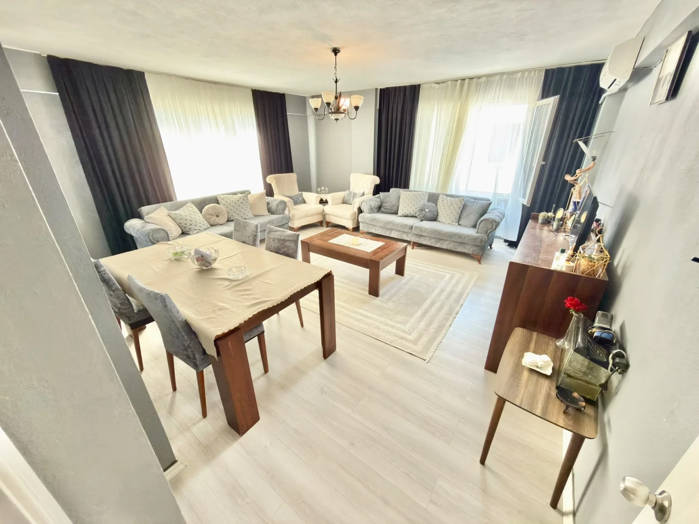 YÜKSELDEN ALTINKUMDA EGE CAFE MEVKİ ULTRA GENİŞ 5+1DUBLEKS DAİRE