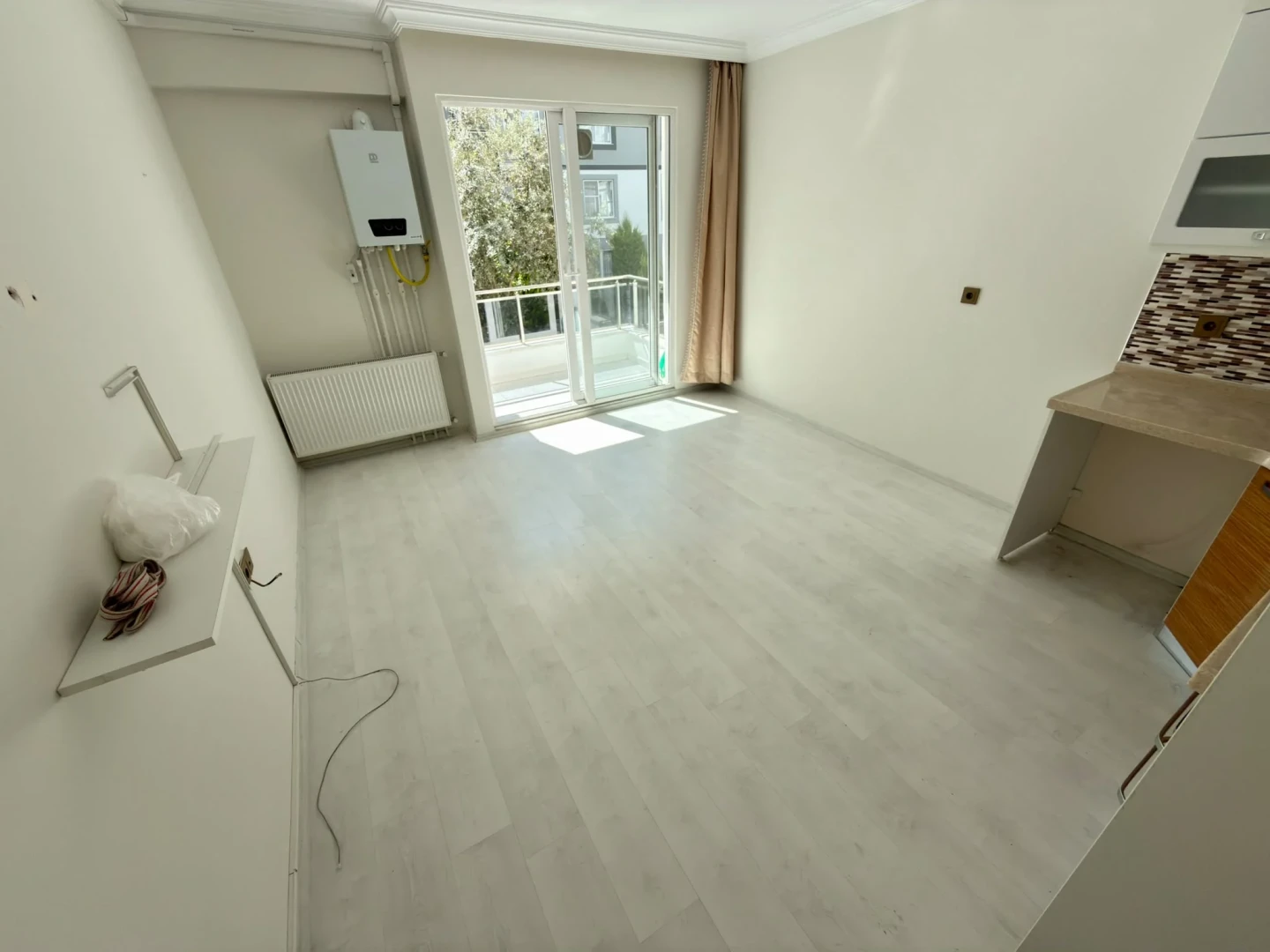 YÜKSELDEN SARIKIZDA ŞOK FİYATA DOĞALGAZLI SATILIK 2+1FERAH DAİRE