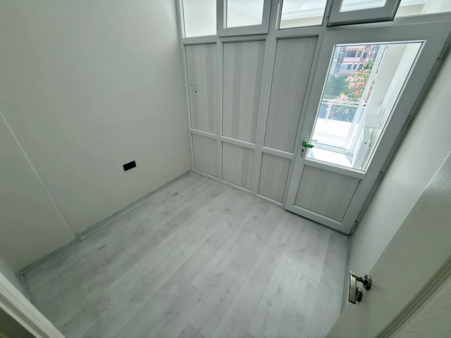 YÜKSELDEN SARIKIZDA ŞOK FİYATA DOĞALGAZLI SATILIK 2+1FERAH DAİRE