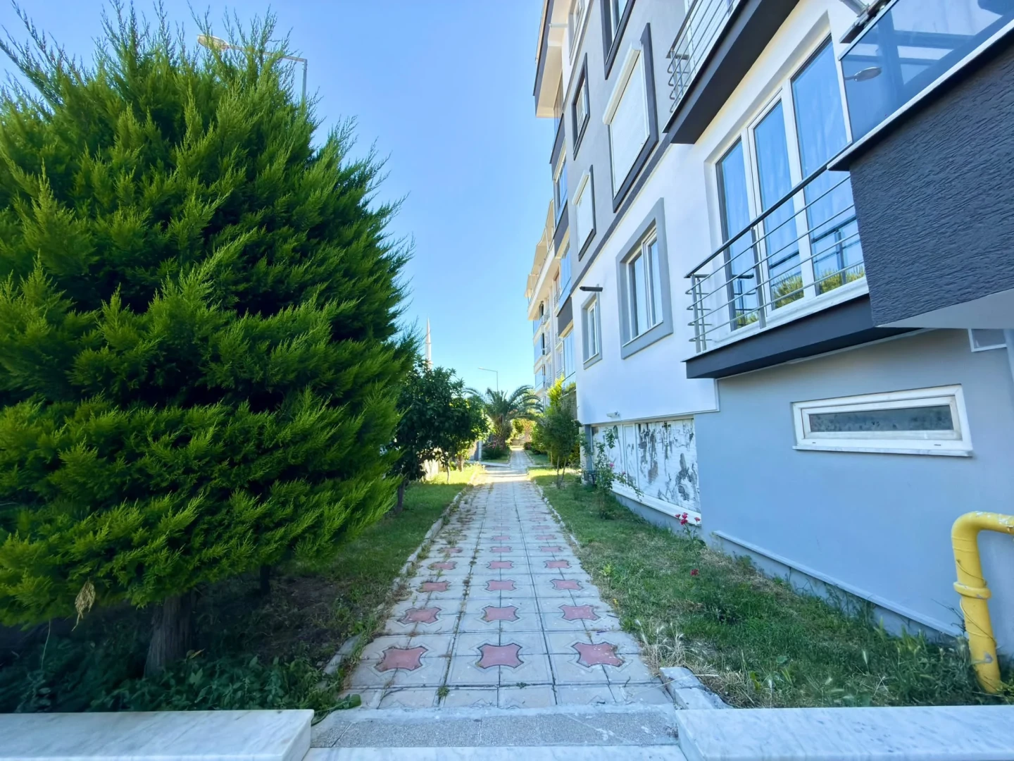 YÜKSELDEN SARIKIZDA ŞOK FİYATA DOĞALGAZLI SATILIK 2+1FERAH DAİRE
