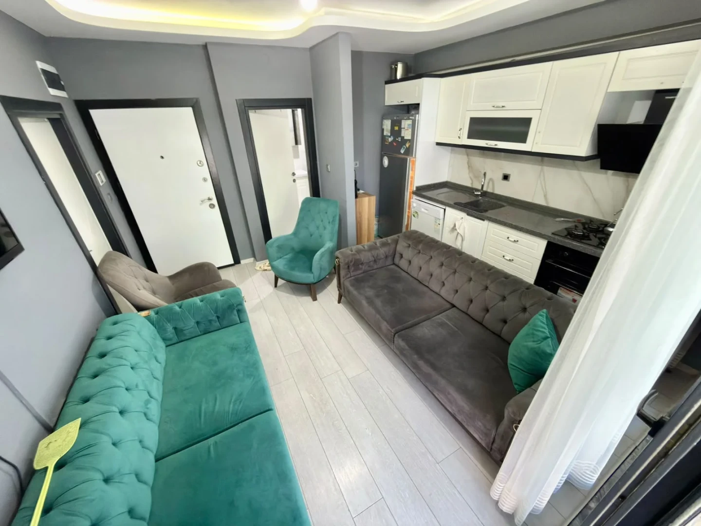YÜKSELDEN ALTINKUMDA ÖN CEPHE DENİZE YAKIN SATILIK 1+1 LÜX DAİRE