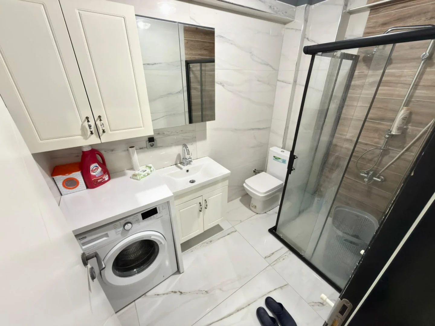 YÜKSELDEN ALTINKUMDA ÖN CEPHE DENİZE YAKIN SATILIK 1+1 LÜX DAİRE