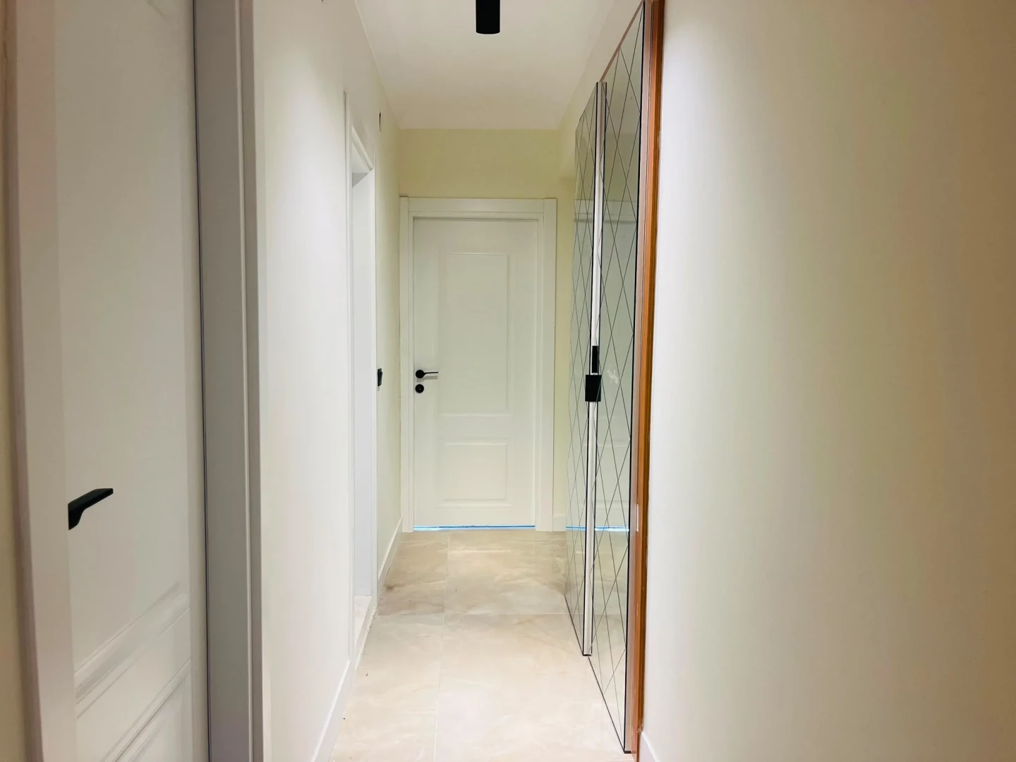 YÜKSELDEN ALTINKUMDA ÖN CEPHE HAMAMLI ULTRA LÜX SATILIK 3+1DAİRE
