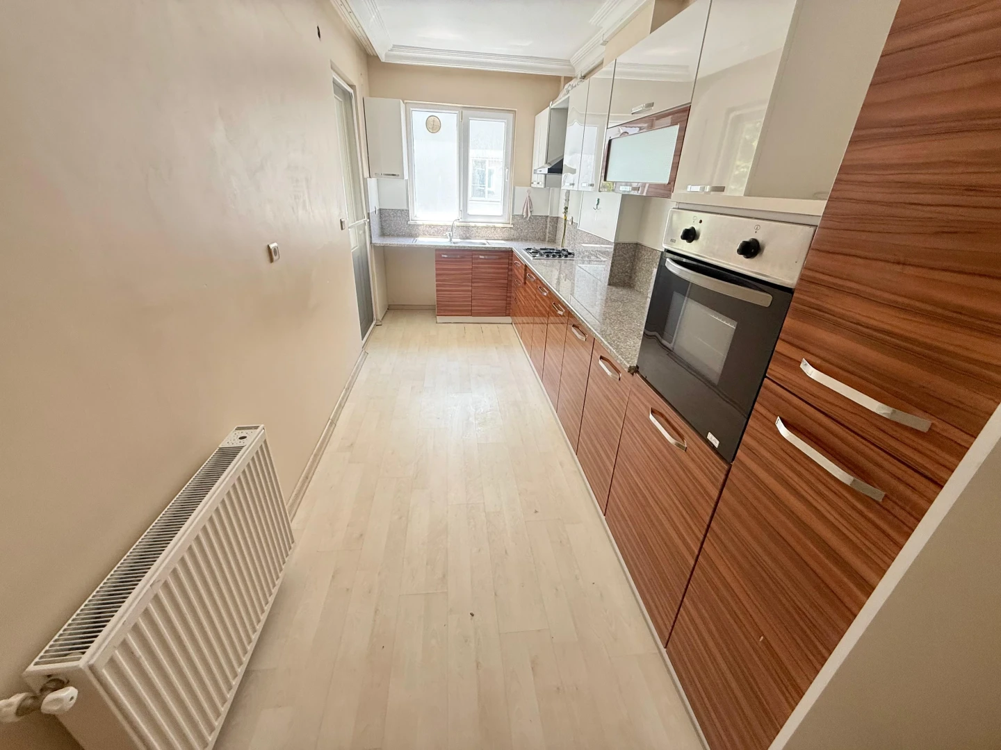 YETKİSİ YÜKSEL'DEN YÜKSEK KREDİLİ AYRI MUTFAK D.GAZLI 2+1 DAİRE