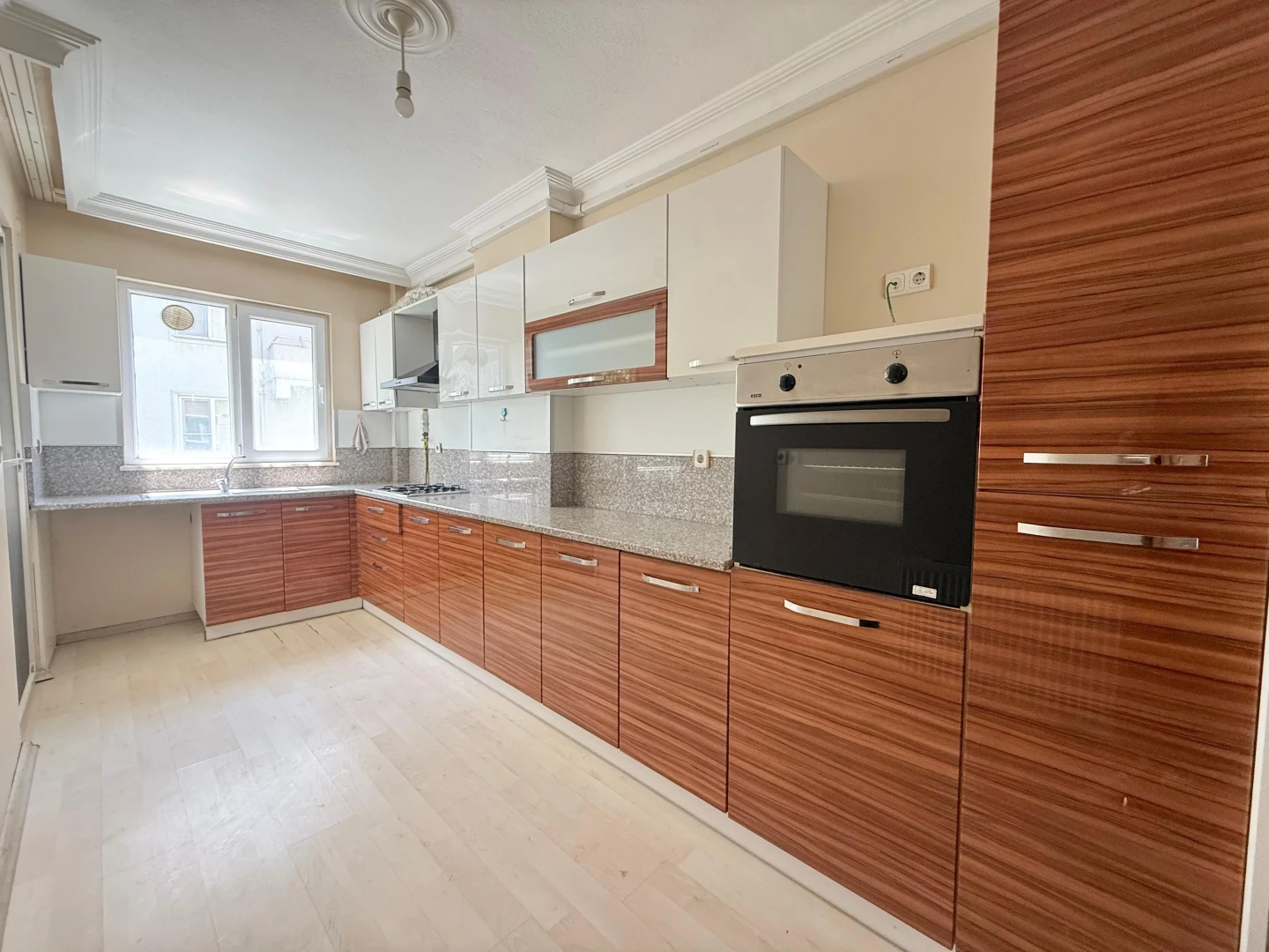 YETKİSİ YÜKSEL'DEN YÜKSEK KREDİLİ AYRI MUTFAK D.GAZLI 2+1 DAİRE