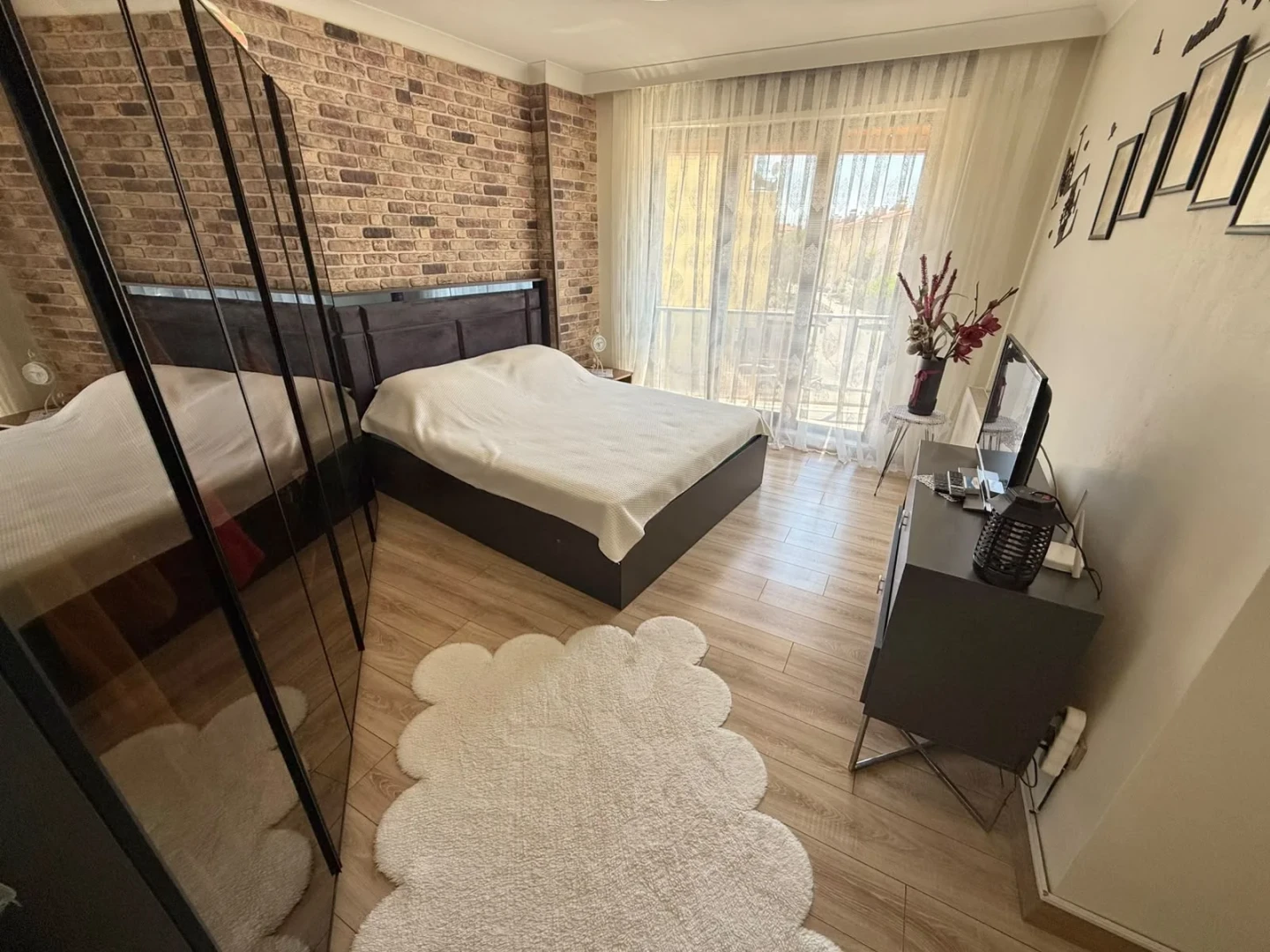 YÜKSEL'DEN KADIKÖY'DE NOVADA'YA 200MT-KAPALI MUTFAKLI 2+1 DAİRE