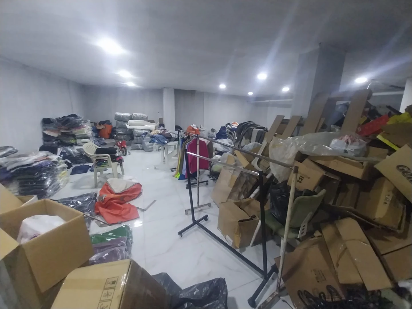 YETKİSİ YÜKSEL'DEN KADIKÖY'DE AVM YAKINI SATILIK KÖŞE DÜKKAN