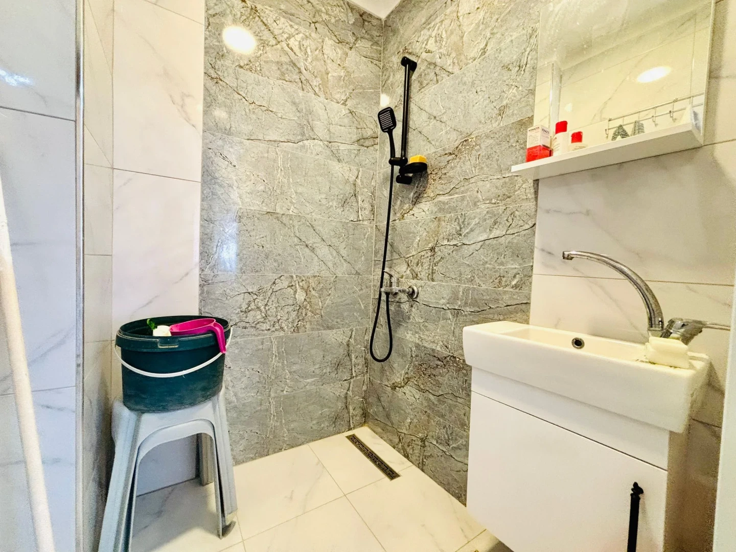 YÜKSELDEN ALTINKUMDA KOMBİLİ OTOPARKLI AL OTUR! 2+1 SIFIR DAİRE