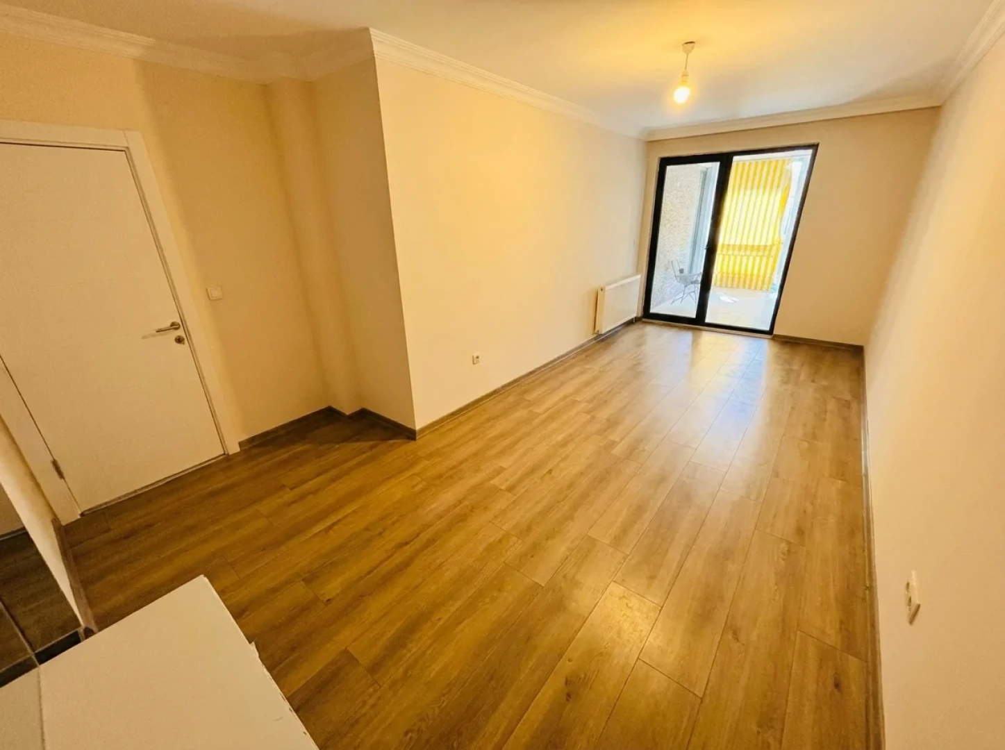 YÜKSELDEN AKÇAY'DA ÖNCEPHE ULTRA GENİŞ KAPALI OTOPARKLI 1+1DAİRE
