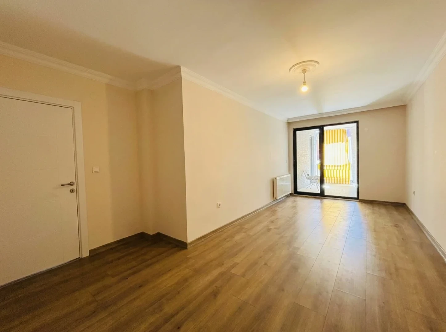 YÜKSELDEN AKÇAY'DA ÖNCEPHE ULTRA GENİŞ KAPALI OTOPARKLI 1+1DAİRE