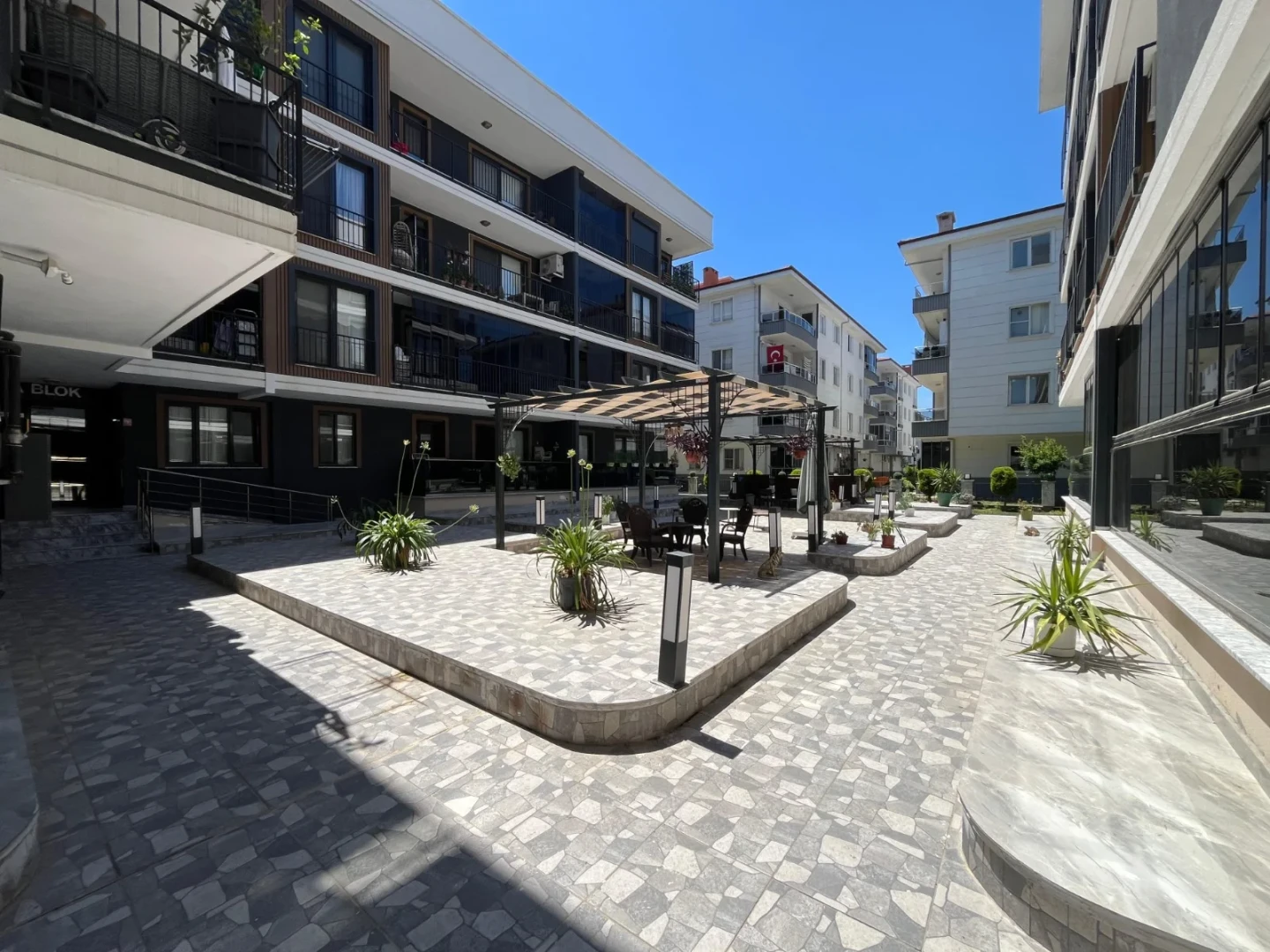 YÜKSEL'DEN İKİZÇAY'DA LÜX SİTE İÇİNDE FULL EŞYALI STÜDYO DAİRE