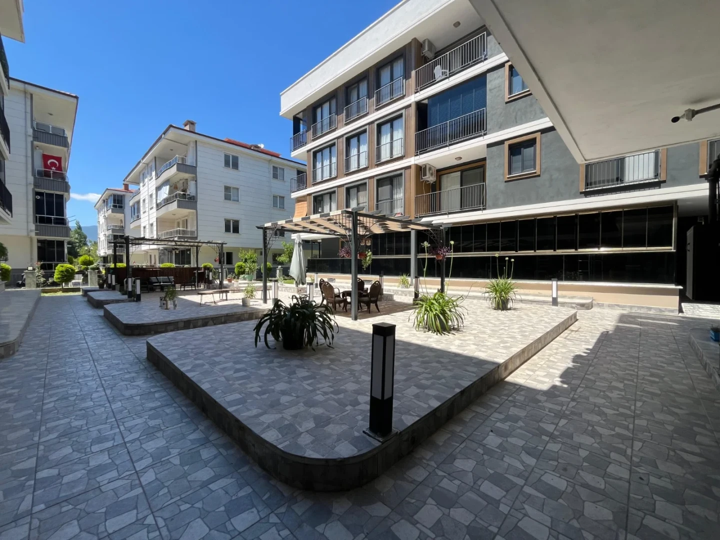 YÜKSEL'DEN İKİZÇAY'DA LÜX SİTE İÇİNDE FULL EŞYALI STÜDYO DAİRE