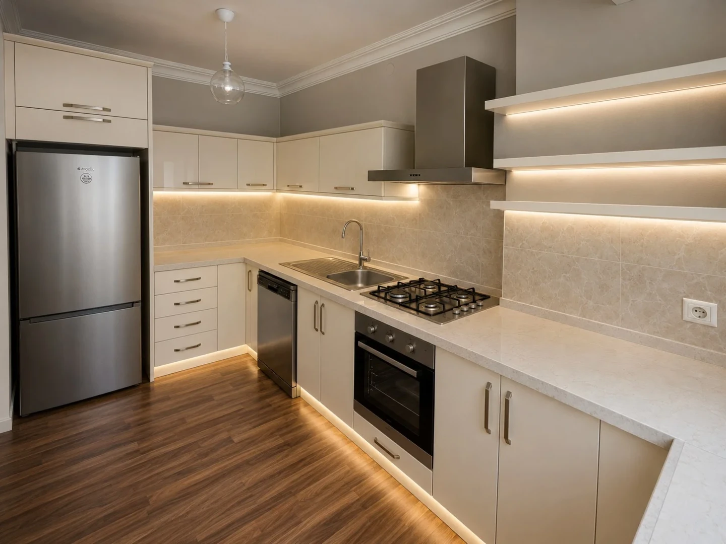 YÜKSELDEN ALTINKUMDA DENİZE 300m GENİŞ TERASLI 3+1FIRSAT DUBLEX