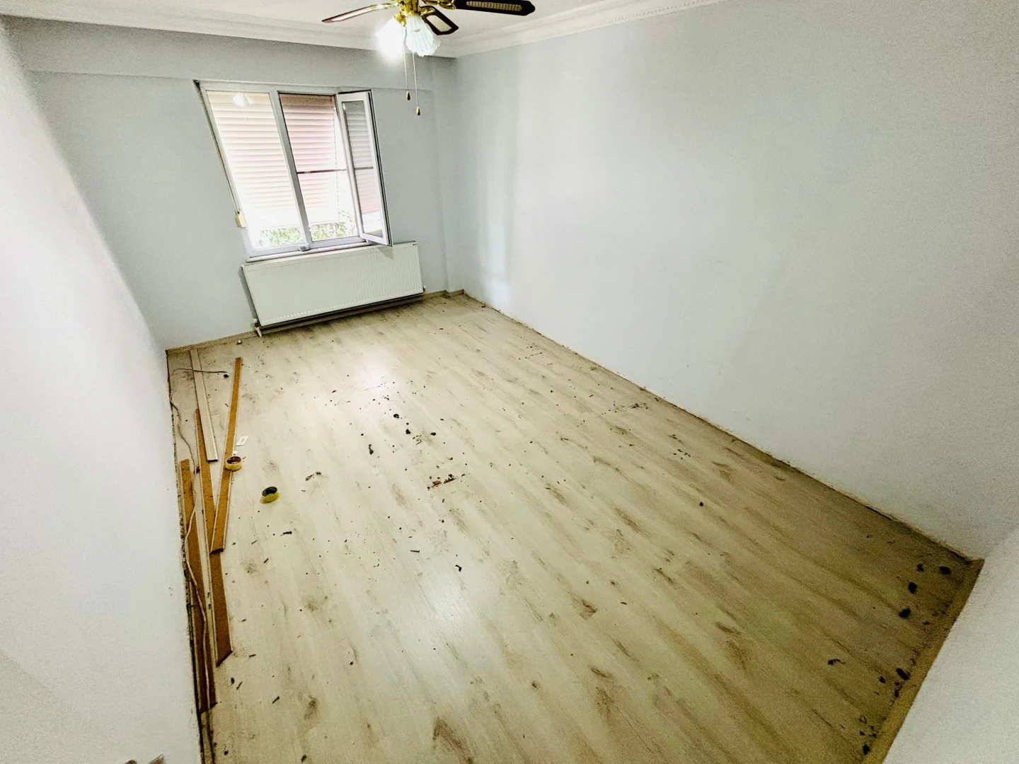 YÜKSELDEN ALTINKUMDA DENİZE 500 MT ÖN CEPHE ŞAHANE 3+1 DAİRE