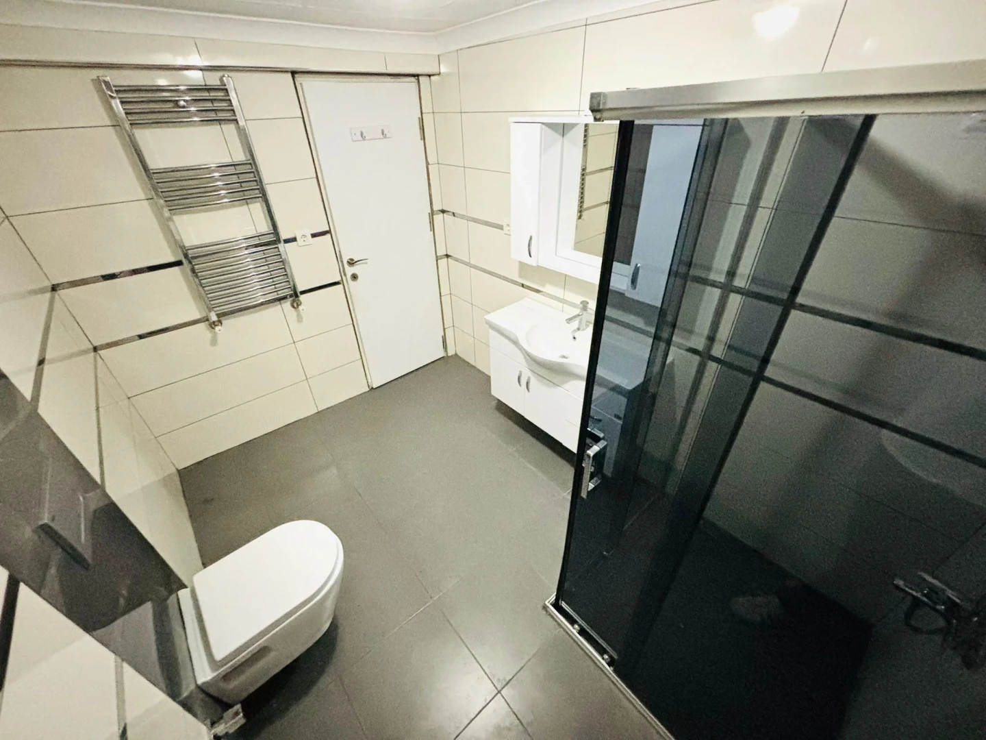 YÜKSELDEN ALTINKUMDA DENİZE 500 MT ÖN CEPHE ŞAHANE 3+1 DAİRE