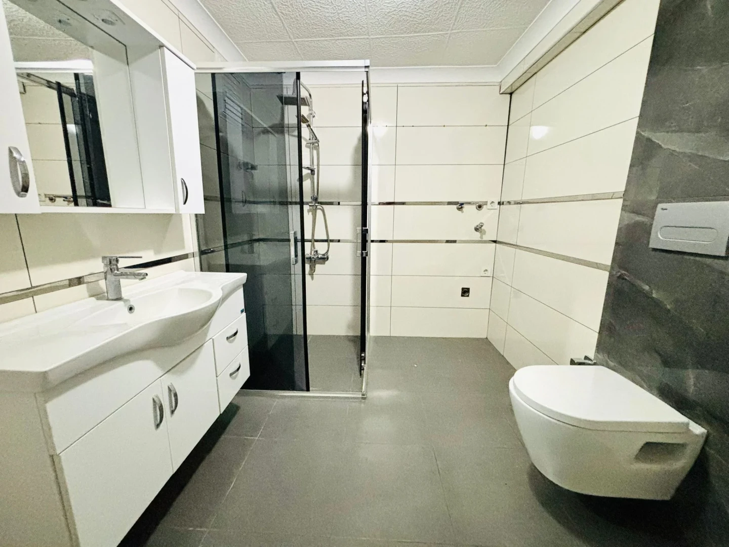YÜKSELDEN ALTINKUMDA DENİZE 500 MT ÖN CEPHE ŞAHANE 3+1 DAİRE