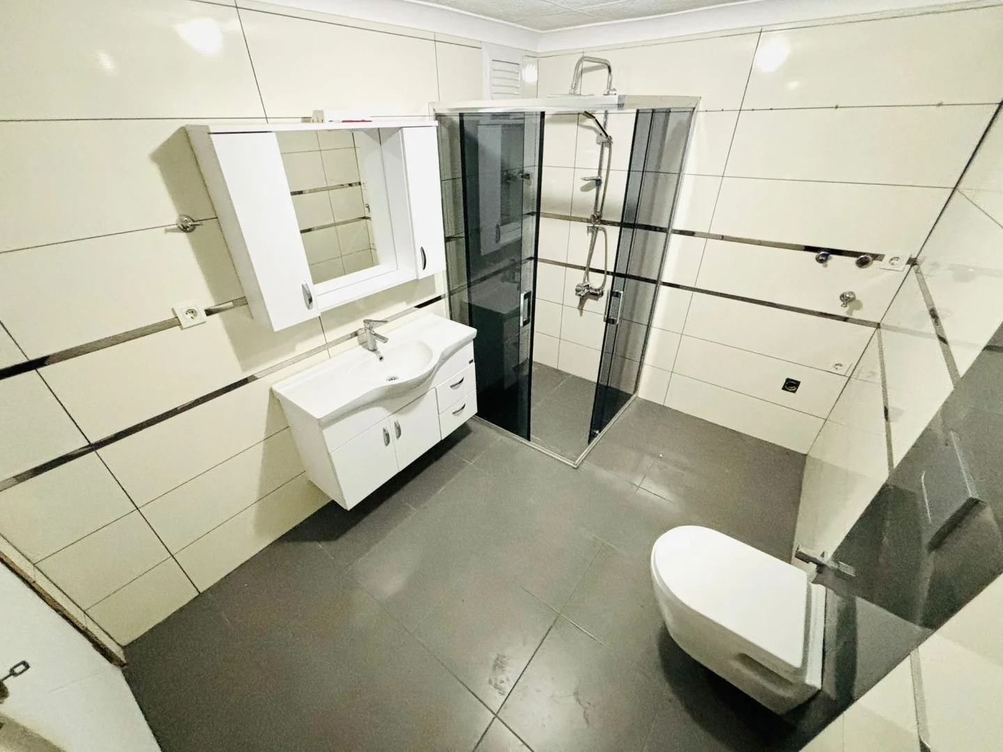 YÜKSELDEN ALTINKUMDA DENİZE 500 MT ÖN CEPHE ŞAHANE 3+1 DAİRE