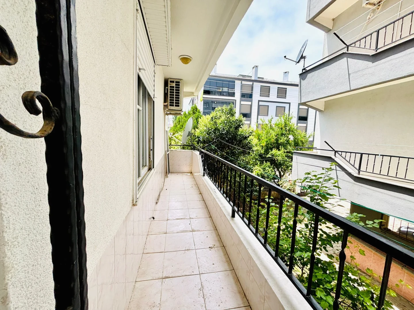 YÜKSELDEN ALTINKUMDA DENİZE 500 MT ÖN CEPHE ŞAHANE 3+1 DAİRE