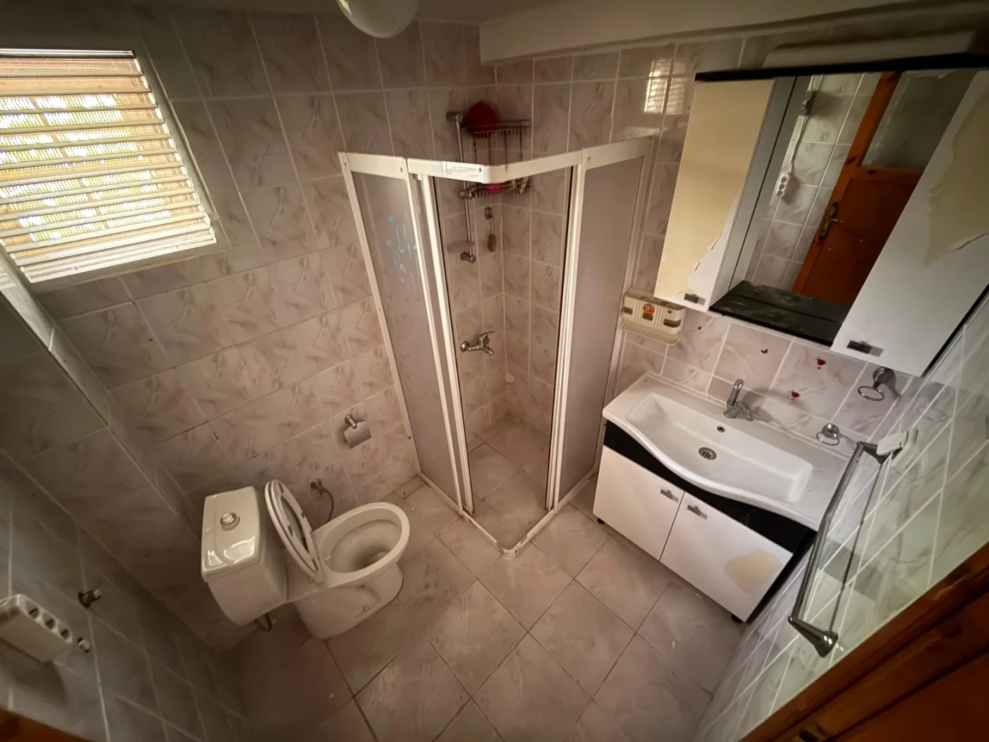 YÜKSEL'DEN ALTINKUM'DA DENİZE SADECE 1 ADIM ÖNCEPHE 2+1 DAİRE