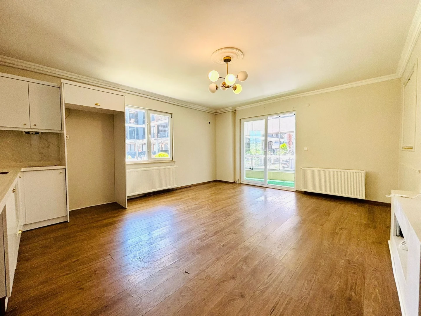 YETKİ YÜKSELDEN İKİZÇAYDA ÖZELTASARIM GENİŞ M2 SATILIK 1+1 DAİRE