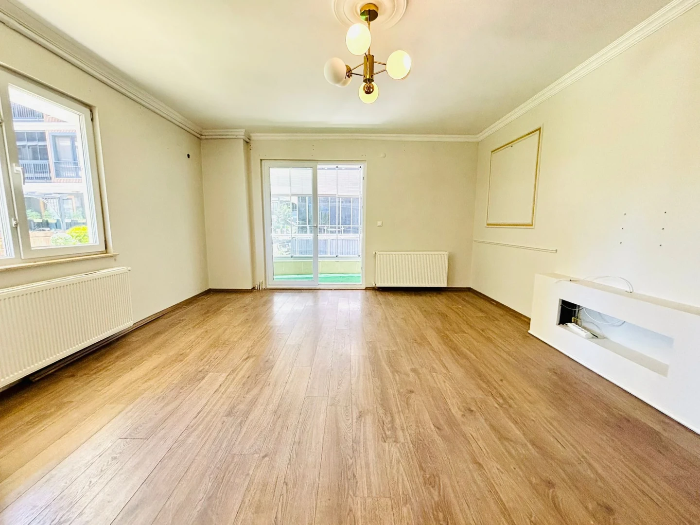 YETKİ YÜKSELDEN İKİZÇAYDA ÖZELTASARIM GENİŞ M2 SATILIK 1+1 DAİRE